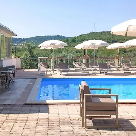 Apartment 1 Bedroom Amazing In *