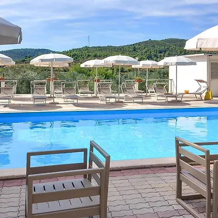 1 Bedroom Amazing In Vieste